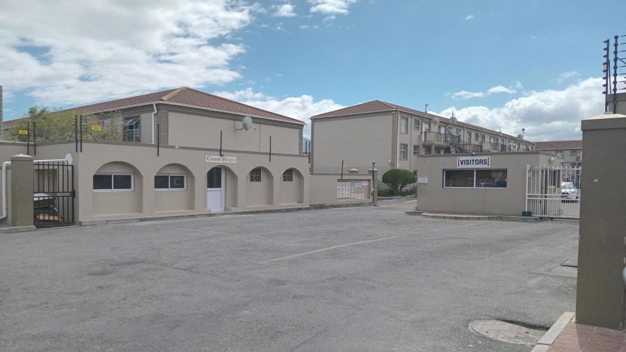 2 Bedroom Property for Sale in Guldenland Western Cape